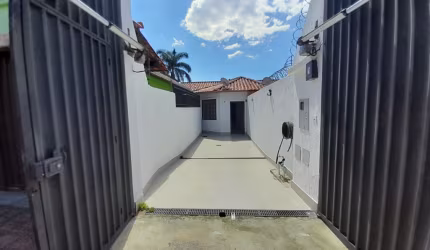 Casa Geminada 2 quartos 73,40m² de área construída - Bairro Santa Amélia