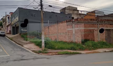 Oportunidade Loja de Esquina em Construção em Vespasiano 192,40 metros de área construída.