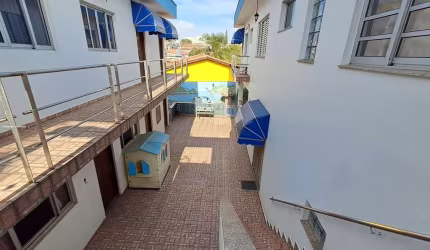 Casa para Venda em Mogi das Cruzes, Centro, 5 dormitórios, 3 suítes, 2 banheiros, 3 vagas