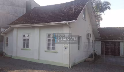 Casa com 2 dormitórios à venda, 126 m² por R$ 680.000,00 - Anita Garibaldi - Joinville/SC