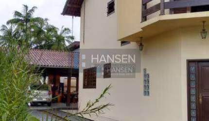 Casa com 4 dormitórios à venda, 675 m² por R$ 1.950.000,00 - América - Joinville/SC