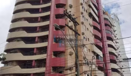 Apartamento com 3 dormitórios sendo 1 suíte à venda, 389 m² por R$ 1.598.000 - Centro - Joinville/SC