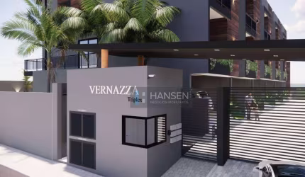 Sobrado com 3 suítes à venda, 318 m² por R$ 1.900.000 - Glória - Joinville/SC