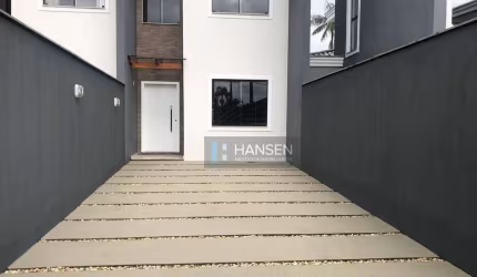 Sobrado com 1 suíte + 2  dormitórios à venda, 97 m² por R$ 600.000 - Bom Retiro - Joinville/SC