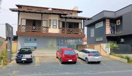 Sobrado comercial/Residencial Averbado  com 1 suíte master + 3 dormitórios + salas à venda, 341 m² por R$ 2.130.000 - Costa e Silva - Joinville/SC