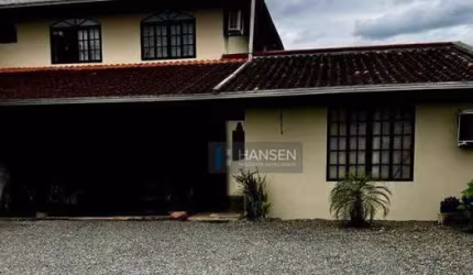 Casa com 4 dormitórios à venda, 285 m² por R$ 650.000,00 - Morro do Meio - Joinville/SC