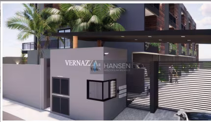 Sobrado com 3 suítes à venda, 318 m² por R$ 1.750 - Glória - Joinville/SC