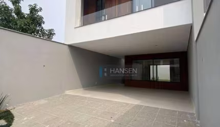 Sobrado com 3 suítes à venda, 195 m² por R$ 1.380.000 - Saguaçu - Joinville/SC