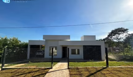 Casa de Luxo - Condomínio Fechado