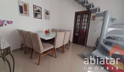 Sobrado com 3 dormitórios à venda, 100 m² por R$ 1.000.000,00 - Parque Marabá - Taboão da Serra/SP