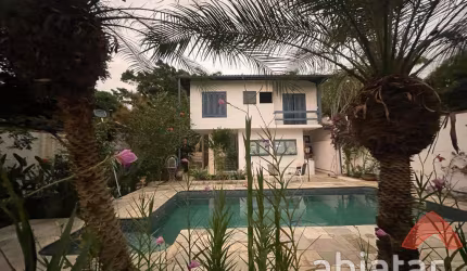 Sobrado para venda - 250m² - Sete Praias