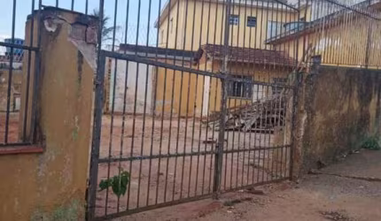 Casa com 4 dormitórios à venda, 560 m² por R$ 1.400.000 - Vila Pirajussara - São Paulo/SP
