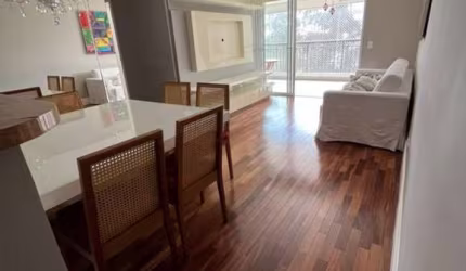 Apartamento de 3 Dormitórios em Condomínio de Clube