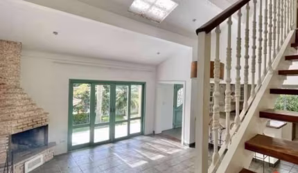Casa Encantadora em Condomínio Exclusivo