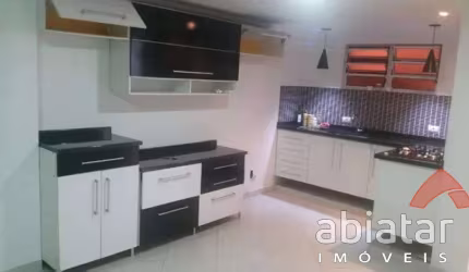 Sobrado à venda com 130 m² e 3 quartos - Parque São Joaquim;