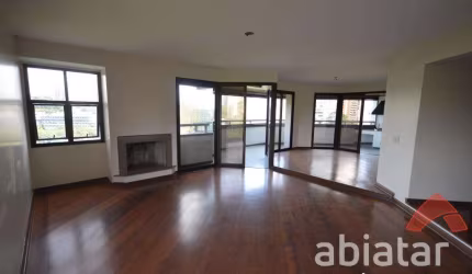 Apartamento a venda no Jardim Ampliação na Vila Andrade 196 m²