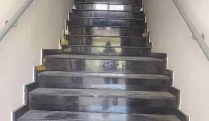 Sala comercial 30 m² para locação no Jd. Santa Luzia - Taboão da Serra-  SP