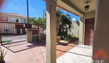 Casa de 324m² com 6 dormitórios e vaga - Jardim Maria Rosa