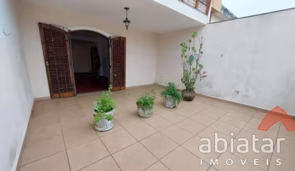 Sobrado à Venda no Jardim América, Taboão da Serra SP