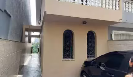 Sobrado à Venda no Bairro Monte Alegre - Taboão da Serra