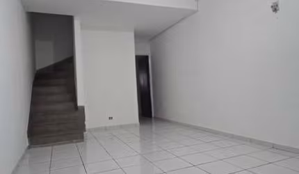 Sobrado à venda no Jardim Monte Alegre - Taboão da Serra