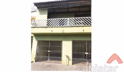 VENDE-SE 02 CASA NA VILA IASI, EXCELENTE LOCALIZAÇÃO!