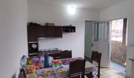 Sobrado com 60m² de 2 dormitórios - Sítio das Madres