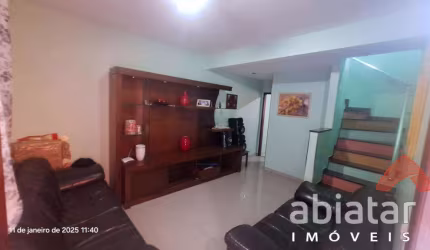 vendo, sobrado 3 dormitórios, 4 vagas cobertas,  2 banheiros, Taboão da Serra