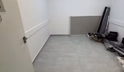 EXCELENTE SALA PARA LOCAÇÃO NO CENTRO DO TABOÃO DA SERRA - SP