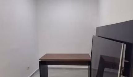 EXCELENTE SALA DA LOCAÇÃO NO CENTRO DO TABOÃO