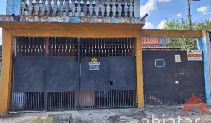 VENDE-SE TERRENO COM 05 CASAS NO JARDIM MITSUTANE!