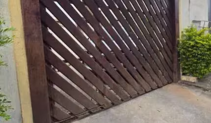 Casa à venda , 3 quartos e 2 vagas no Parque Monte Alegre em Taboão da Serra -SP