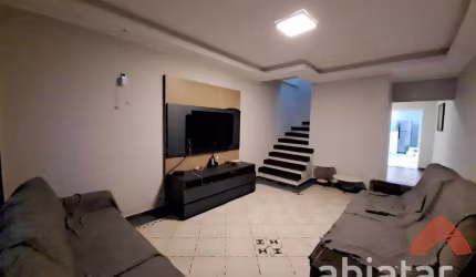 Sobrado disponível para venda com 3 quartos e 88 m² - Jardim Ferreira
