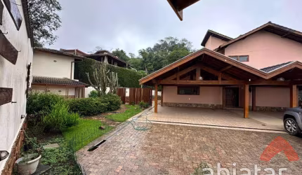 CASA DE 557M² COM 4 DORMITÓRIOS E 2 SUÍTES - CHÁCARAS ANA LÚCIA - EMBU DAS ARTES