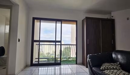 Apartamento à Venda | 74m² | Andar Alto | 2 Vagas Cobertas
