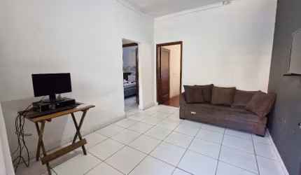 Terreno 10x20 com 3 Casas Construídas. A melhor Oportunidade em Cidade Dutra a 3 minutos do Autódromo de Interlagos