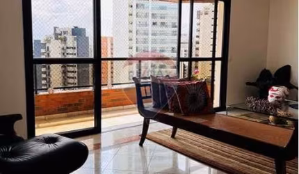 Apartamento de 176m² com 3 Suítes, 3vagas em uma rua muito tranquila no Panamby