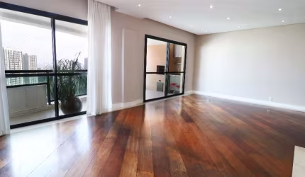 Apartamento lindo em rua cobiçada no Morumbi!