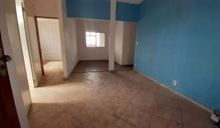 Casa comercial com 6 salas para alugar na Irineu Pinto, 20, Venda Nova, Belo Horizonte por R$ 1.600