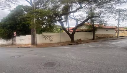Terreno à venda na Domingos Garcia, 300, São João Batista, Belo Horizonte por R$ 500.000
