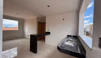 Apartamento com 2 quartos à venda na Rua Pederneiras, 325, Piratininga (Venda Nova), Belo Horizonte por R$ 255.000