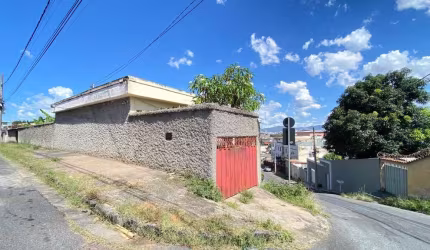 Terreno à venda na dos Maristas, Esquina R. Sacramentinos, 10, Planalto, Belo Horizonte por R$ 670.000