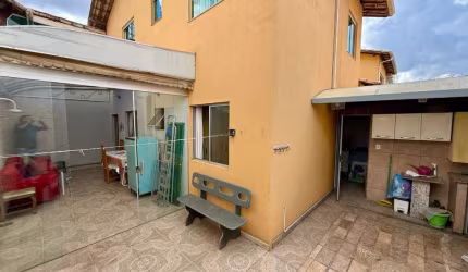 Casa com 3 quartos à venda na Rua das Tangerinas, 235, Vila Cloris, Belo Horizonte por R$ 660.000