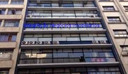 Conjunto Comercial 173m² e 04 banheiros.  Condomínio com recepção e segurança.  Excelente localização á 4 minutos andando para a estação do metrô