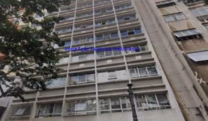 Apartamento Studio MOBILIADO 26m², 01 dormitório e 01 banheiro.  Condomínio com portaria.  Excelente localização á 7 minutos andando para a estação