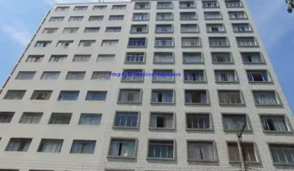 Apartamento Studio 25m², 01 dormitório e 01 banheiro.  Condomínio com portaria.  Excelente localização, entre as Alamedas Eduardo Prado