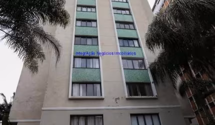 Apartamento 89m², 02 dormitórios e 02 banheiros.  Condomínio com portaria.  Excelente localização entre as Ruas Itacema, Romilda Margarida Gabriel