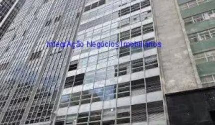Conjunto Comercial 270,01m² e 02 banheiros.  Condomínio com recepção e segurança.  Excelente localização á 5 minutos andando para a estação do metrô