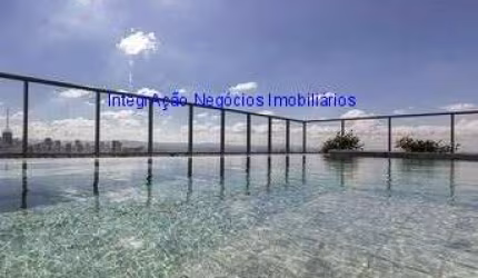 Apartamento 50m², 01 dormitório (sendo 01 suíte), 02 banheiros e 01 vaga grande e livre de garagem.  Condomínio com segurança, portaria, piscina