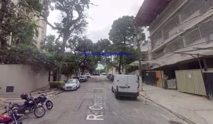 Loja 100,82m², 01 banheiro e 01 vaga de garagem.  Excelente localização, á 7 minutos andando para a estação do metrô Sumare